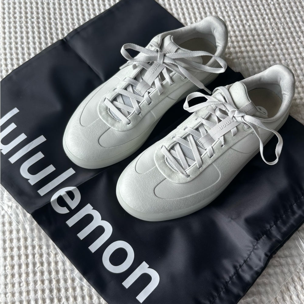 Lululemon Women's Cityverse Sneaker - Picture 6 of 6